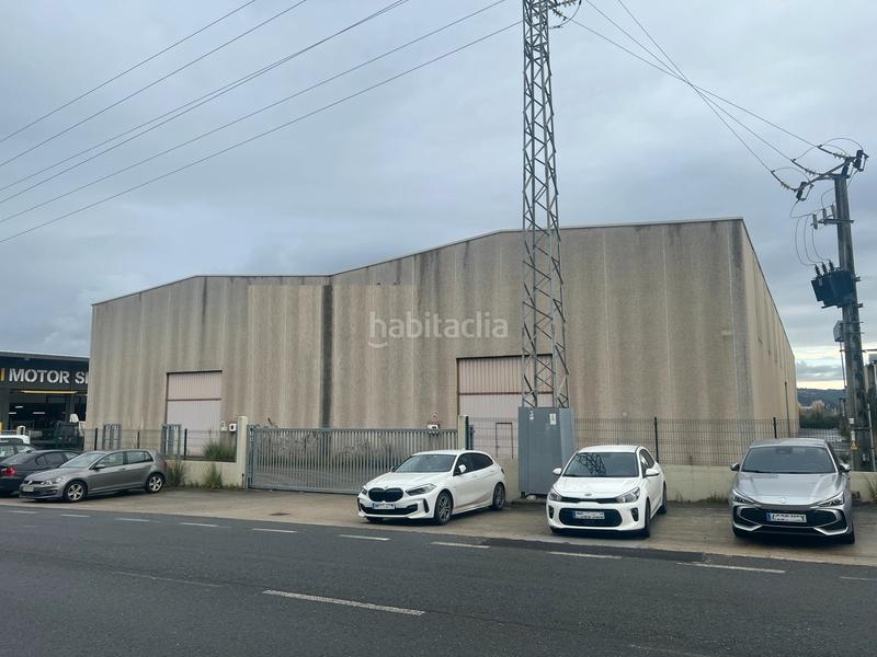 Foto 875d70d6-c1d0-4d08-b4ca-1d0e0faaf823. Rent industrial building in Oseiro Arteixo