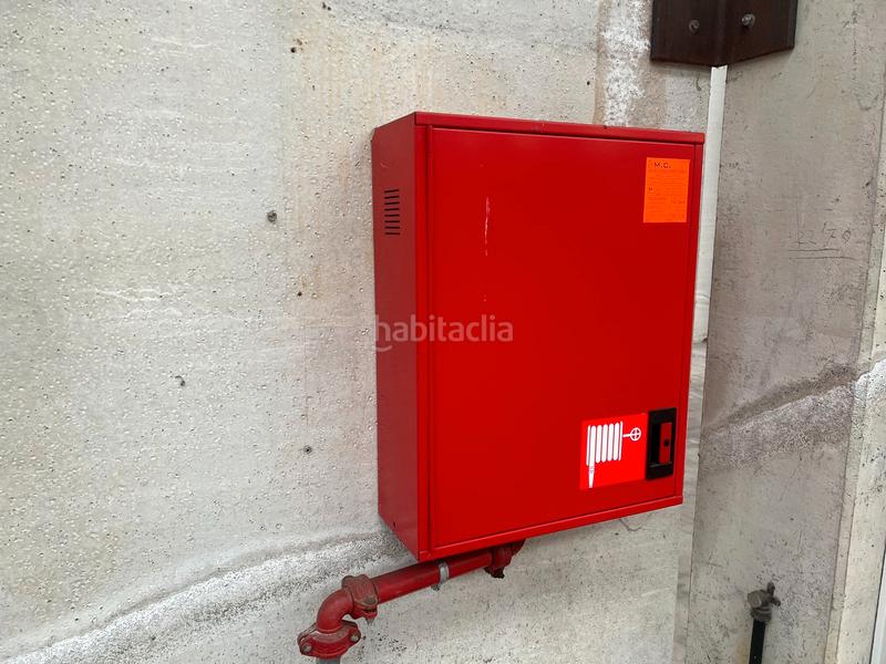 Foto bafb2ad9-c31e-46fe-9076-30583b559488. Rent industrial building in Oseiro Arteixo