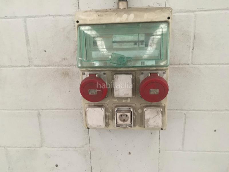 Foto 0c3d11e3-2d31-4669-91d1-6c1fd387c098. Bâtiment à usage industriel dans Oseiro Arteixo