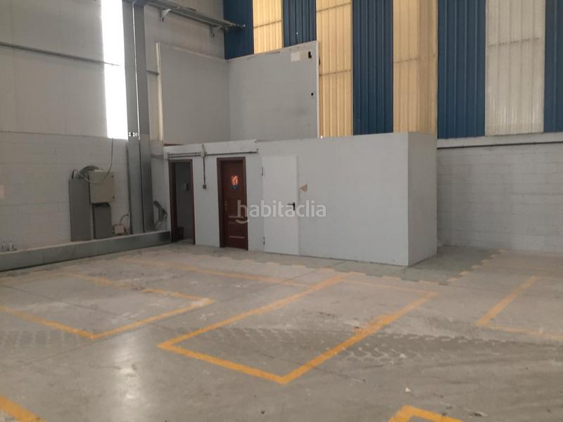 Foto 5a99e1f1-5e2b-4140-a32c-4fec9845f198. Bâtiment à usage industriel dans Oseiro Arteixo