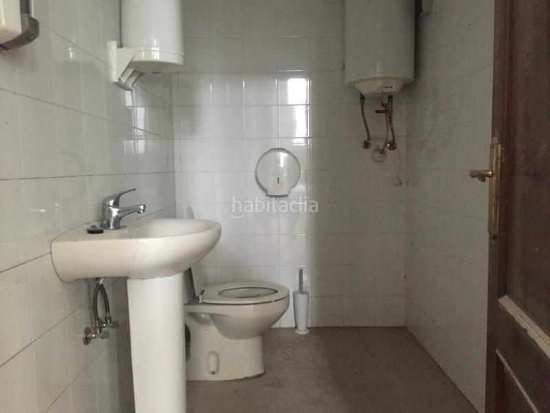 Foto 8a9885a9-37ba-4736-9c49-310efd015f2e. Bâtiment à usage industriel dans Oseiro Arteixo