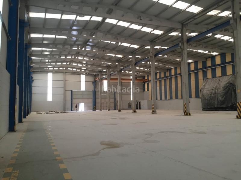 Foto bc42b616-40bb-4607-9d1f-33799f02d82e. Bâtiment à usage industriel dans Oseiro Arteixo