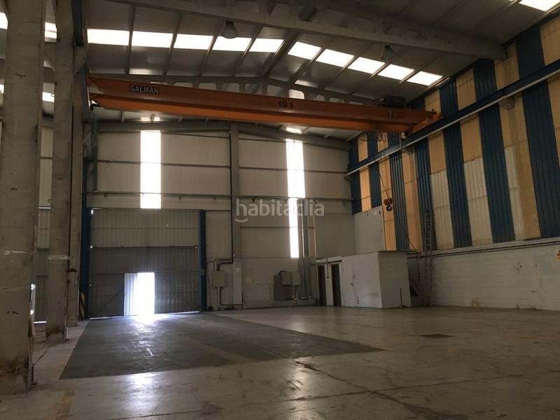 Foto ff87beca-c688-4789-8cee-74f2376c4438. Bâtiment à usage industriel dans Oseiro Arteixo