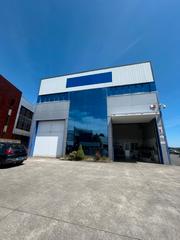 Miete Fabrikhalle  Rúa da industria. Alquiler de nave con oficinas en os capelos, carral