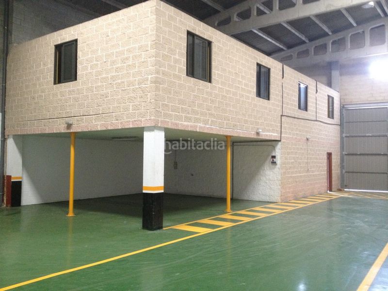 Foto c8127304-ba68-44a2-8cf4-91de73431ca1. Location bâtiment à usage industriel avec chauffage dans Cambre