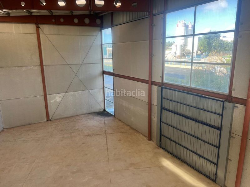 Foto b09fc5e9-b680-498d-a91b-4640af846128. Location bâtiment à usage industriel dans San Mateo - Castro - O Val Narón