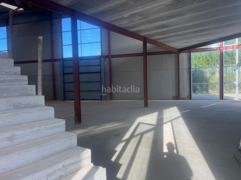 Foto be2eeca6-e0c1-4507-9ccd-76fdcdf28830. Location bâtiment à usage industriel dans San Mateo - Castro - O Val Narón