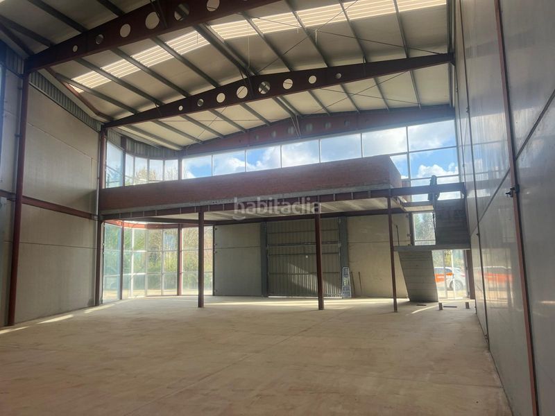 Foto fb76d049-c106-43eb-adf9-d95142adac55. Location bâtiment à usage industriel dans San Mateo - Castro - O Val Narón