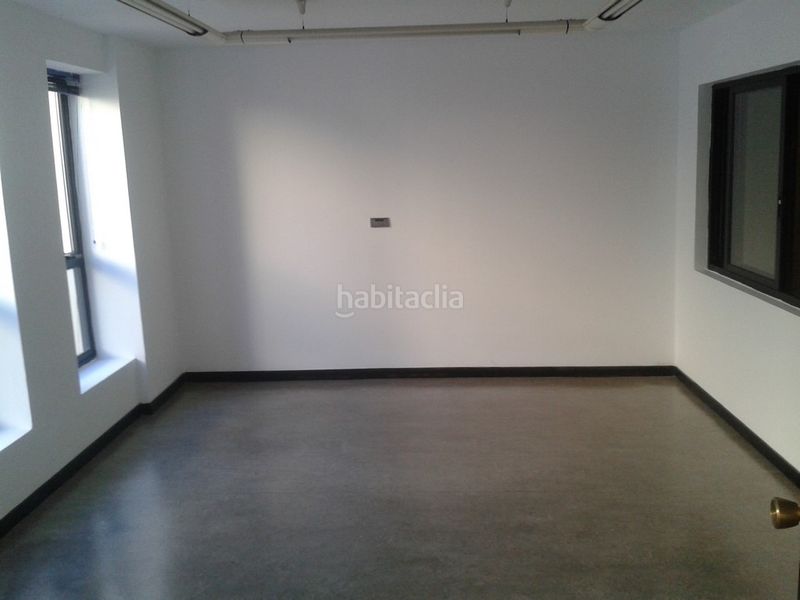 Foto 9555241b-862d-40b4-b335-3bc50b98fc0d. Location bâtiment à usage industriel dans Vioño Coruña (A)