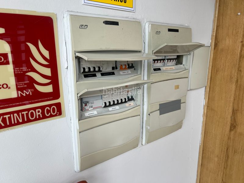 Foto 33f92017-6cbf-46d4-bd05-4335ddb7759c. Alquiler nave industrial alquiler de nave con oficinas en espíritu santo, en Cambre