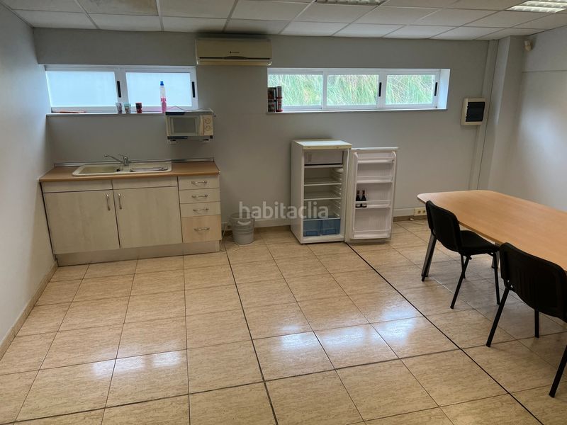 Foto 939220b8-69c6-4554-892f-4aaa3aa8ddbd. Alquiler nave industrial alquiler de nave con oficinas en espíritu santo, en Cambre