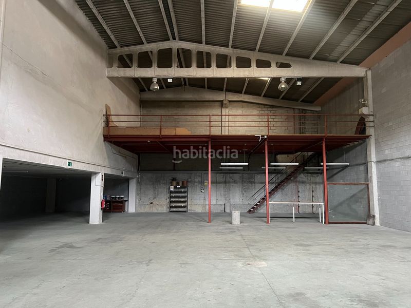 Foto a85d3d51-d423-471a-81a5-cb29bb9c8915. Alquiler nave industrial alquiler de nave con oficinas en espíritu santo, en Cambre