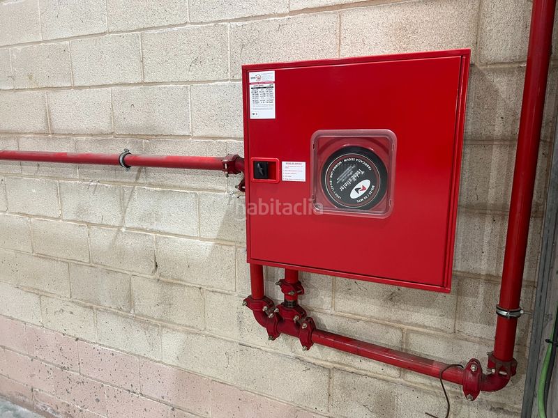 Foto b4a1ffd8-9b10-46ab-8b94-171ab2f80658. Alquiler nave industrial alquiler de nave con oficinas en espíritu santo, en Cambre