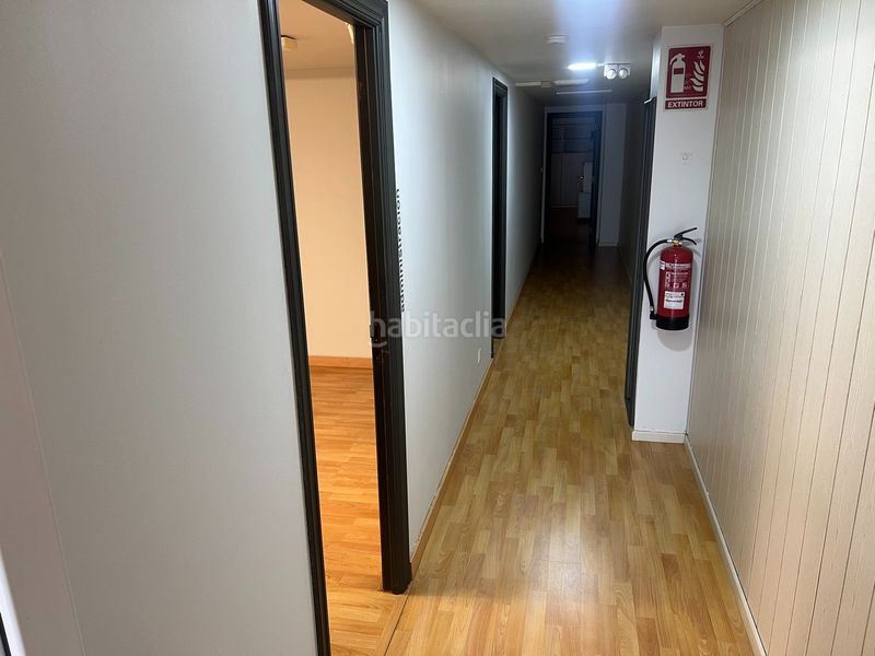 Foto bcae6c6c-fbf5-4063-abfa-b1a410bd03b3. Alquiler nave industrial alquiler de nave con oficinas en espíritu santo, en Cambre