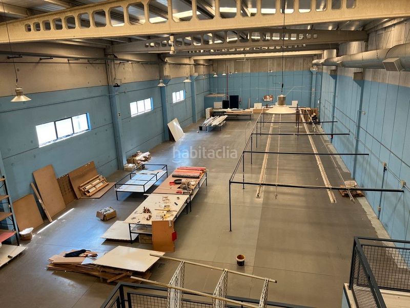 Foto 8c57b07d-b37b-41e4-8134-a37dbc79fe36. Location bâtiment à usage industriel dans O Milladoiro Ames