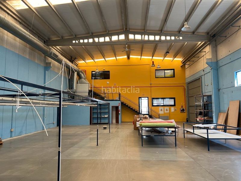 Foto 97769450-9d41-43c5-b384-b1b66471fb0a. Location bâtiment à usage industriel dans O Milladoiro Ames