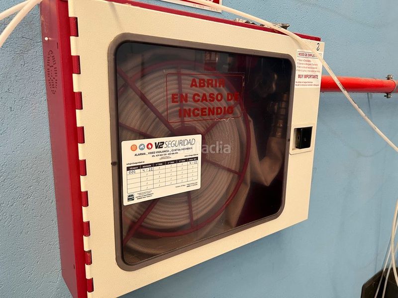 Foto a752e262-95ce-4e40-9bef-1ac5e9399e79. Location bâtiment à usage industriel dans O Milladoiro Ames