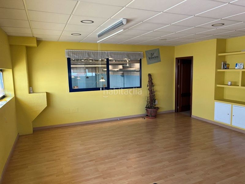 Foto c3caf517-c983-40d9-a3d1-7a55a6397b43. Location bâtiment à usage industriel dans O Milladoiro Ames