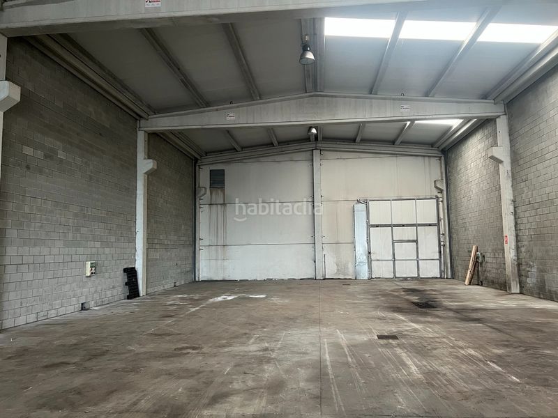 Foto e030fc59-0677-4c3a-801a-52138e12992b. Location bâtiment à usage industriel dans Curtis