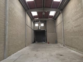 Lloguer Nau industrial  Rúa das palmeiras. Alquiler de nave económica en milladoiro