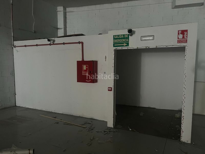 Foto 155adadb-8d1c-45f0-99aa-176f5563a311. Location bâtiment à usage industriel dans Teo