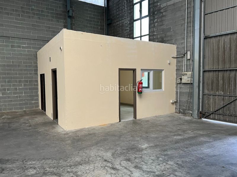 Foto 6e6004f0-68ce-4cad-a748-c561412ed19b. Affitto capannone industriale in Parroquias del Este Lugo