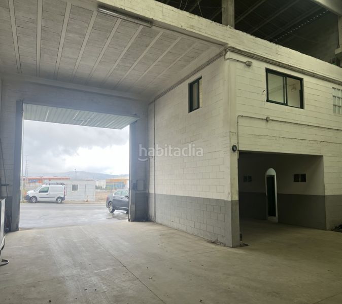 Foto a38a47d7-81fa-4b44-a777-9d8f386c97e8. Location bâtiment à usage industriel dans Cambre