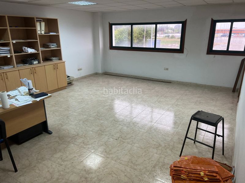 Foto fac9eb6a-70d9-4b98-bd7c-8cfb371e5c20. Location bâtiment à usage industriel dans Cambre