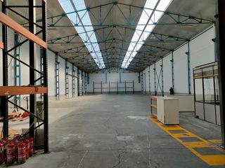 Rent Industrial building  Rúa primeira avenida. Alquiler de nave con muelle de carga en pocomaco, a coruña