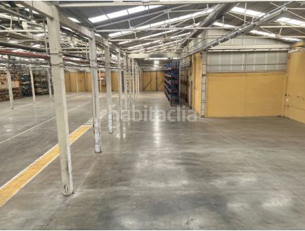Foto 417ad251-80f6-4700-b7ca-f11f6031f7b0. Location bâtiment à usage industriel avec chauffage dans Vigo