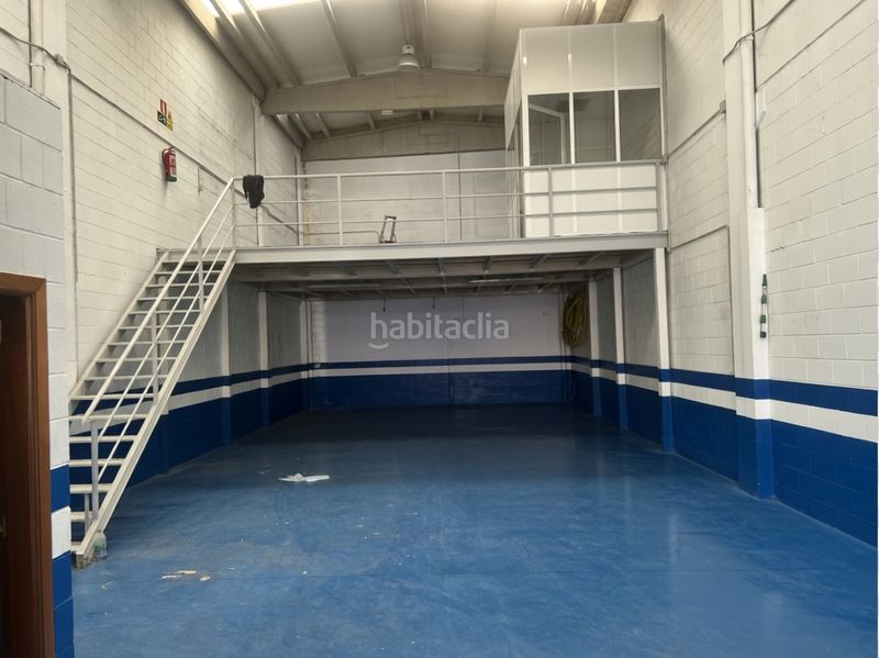 Foto ad75ecb0-891b-47f1-b734-6c38d1b5feeb. Location bâtiment à usage industriel dans O Milladoiro Ames