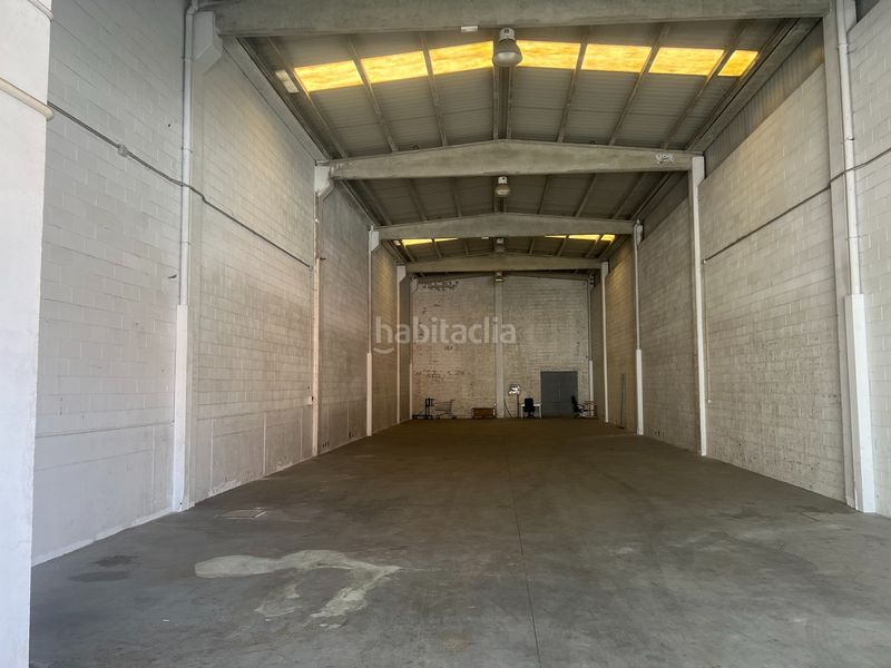 Foto 4af25c61-6d1d-42c6-8aaa-24f288b6945b. Location bâtiment à usage industriel dans O Milladoiro Ames