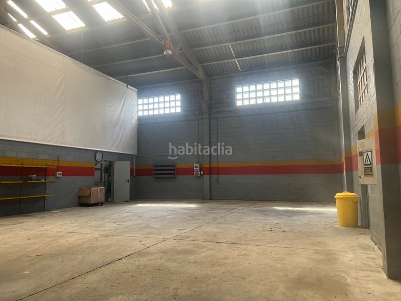 Foto d70188f7-6254-4eb7-8161-e689070acc3d. Nau industrial amb calefacció a Ordes