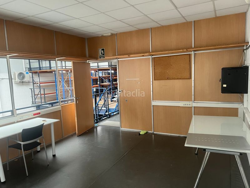 Foto 8c6d1f2d-2099-466b-94fd-69befbc3e012. Location bâtiment à usage industriel avec chauffage dans Ames