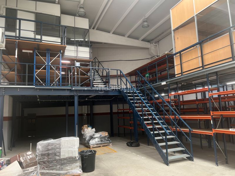 Foto b90335fc-d2f2-4ee1-a885-51516efa4d6a. Location bâtiment à usage industriel avec chauffage dans Ames