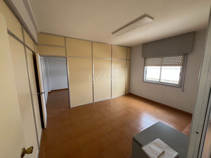 Foto cebd1df6-d1aa-4a12-979c-bd385570ff6d. Location bâtiment à usage industriel dans Vioño Coruña (A)