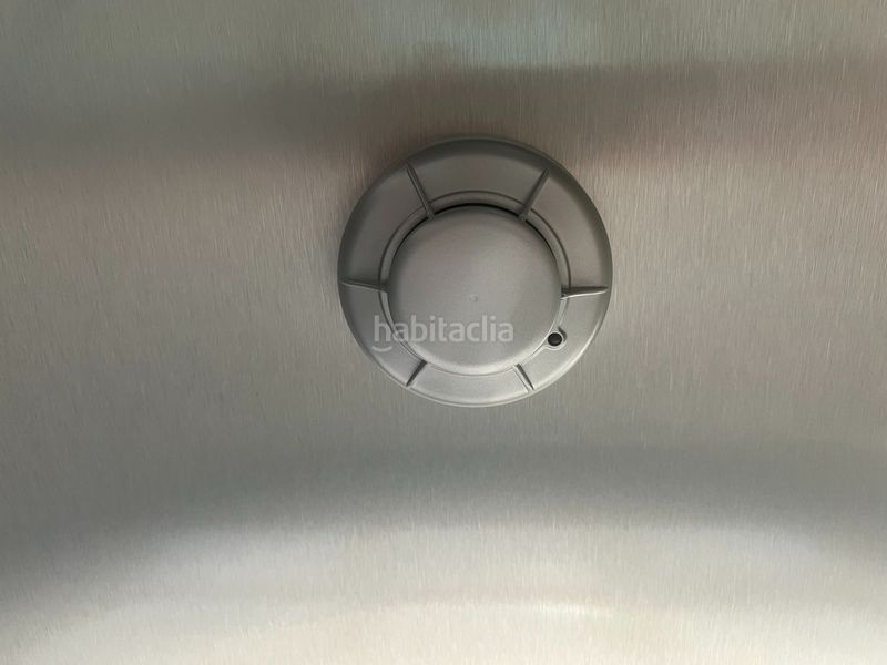 Foto 4c29516b-ce0b-4d30-92f4-c3c9665644be. Nau industrial a Bergondo
