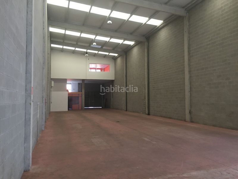 Foto b6066d2e-2bc2-4969-bbdf-fe727c3c9d49. Nau industrial a Bergondo