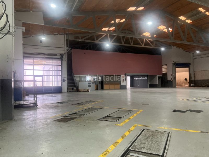 Foto 61f7fe31-1385-41ae-b842-1e64ffd77b07. Location bâtiment à usage industriel dans A Gándara Narón