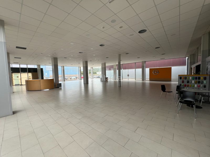 Foto f29bd6e5-6a02-46d0-bd78-898ba2886bf7. Bâtiment à usage industriel dans A Gándara Narón