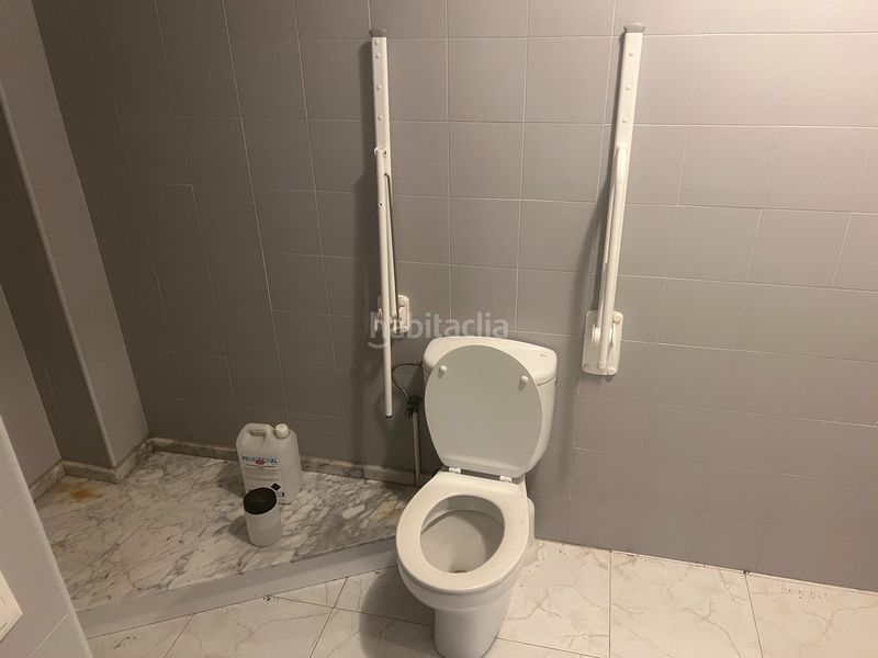 Foto 56c3dab1-ad8b-4bcb-90b8-967329173b6c. Lloguer local comercial a Campus Norte - San Caetano Santiago de Compostela