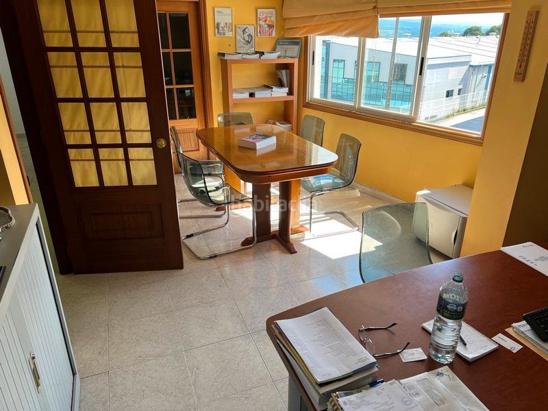 Foto 71558247-a37d-426b-821e-966cdf3e3119. Fabrikhalle in Bergondo