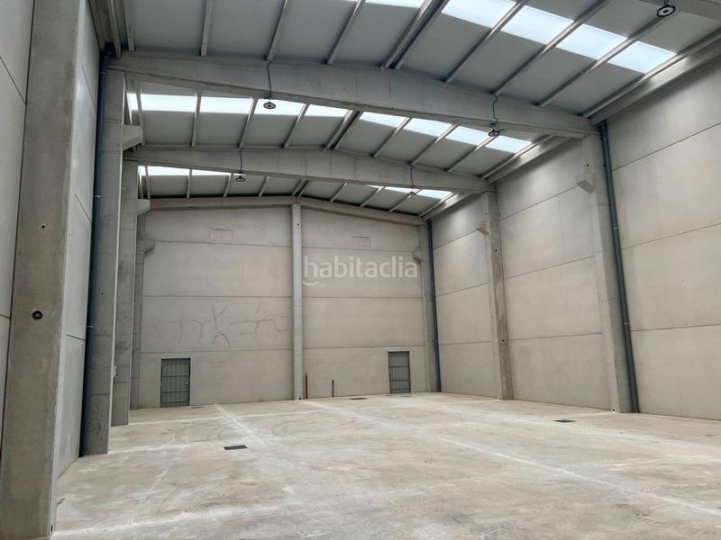 Foto 2fb5dd00-dbe5-47fa-aafb-04378d7650e1. Miete fabrikhalle in San Mateo - Castro - O Val Narón