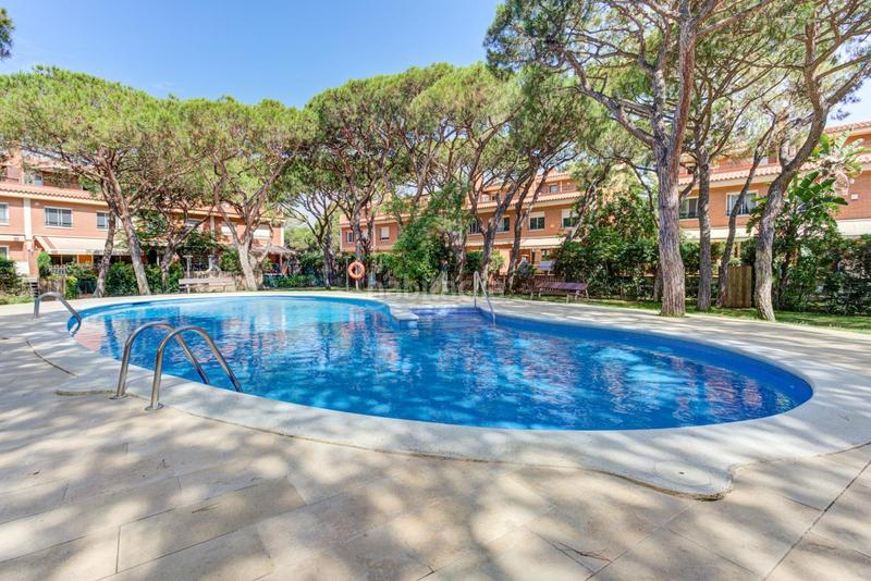 Foto 0d02bdf8-d599-4866-bd32-4e741af7c22b. Casa con riscaldamento parcheggio piscina in Gava Mar Gavà