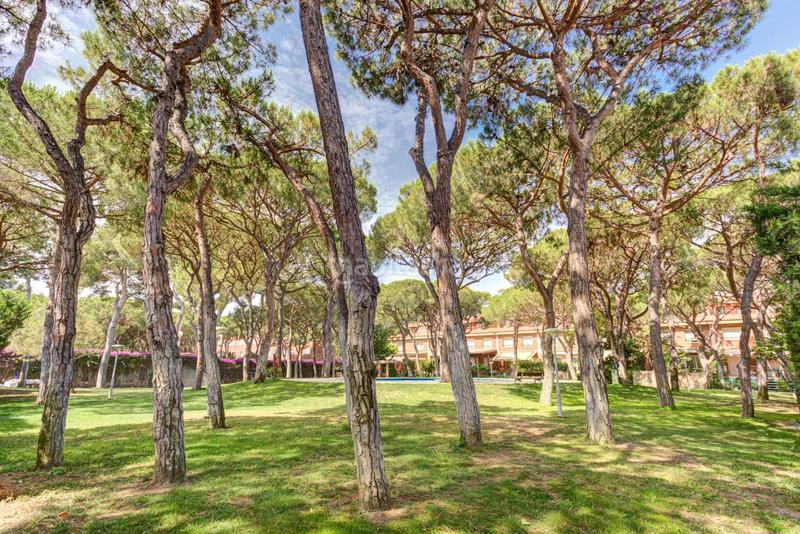 Foto 4aae502c-9593-4680-a644-ab8e94d2dbe5. Casa con riscaldamento parcheggio piscina in Gava Mar Gavà