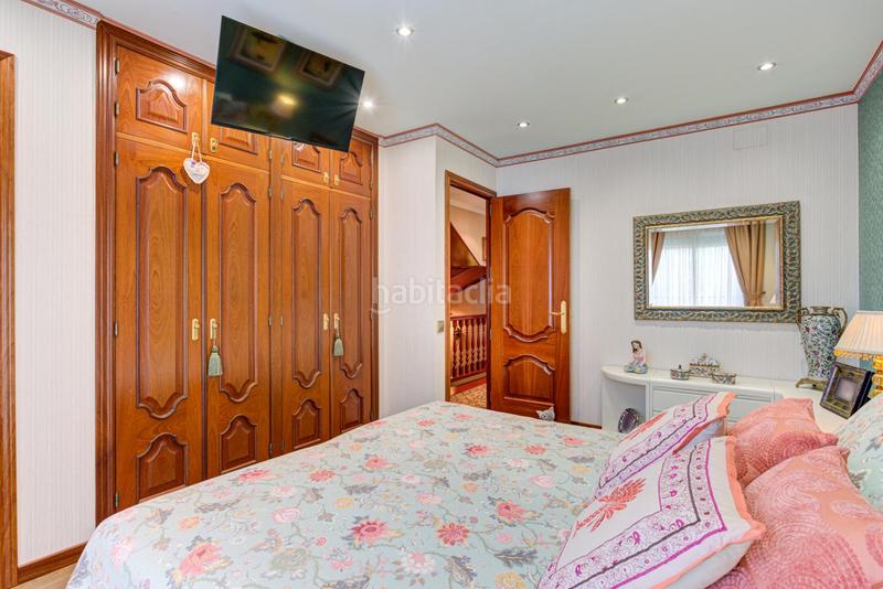 Foto db3d8ef5-17e9-465c-80c5-0a5a09661e16. Casa con riscaldamento parcheggio piscina in Gava Mar Gavà