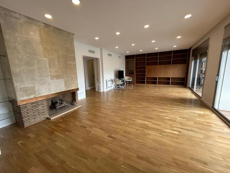 Foto e914901e-bf51-4d3c-93b3-28f90026ab24. Location appartement avec parking dans Barri de les Corts Barcelona