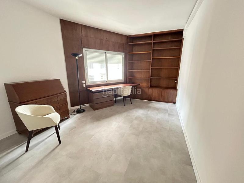 Foto 699949ff-781e-4282-886f-0f60a98ec4e0. Rent flat with parking in Barri de les Corts Barcelona