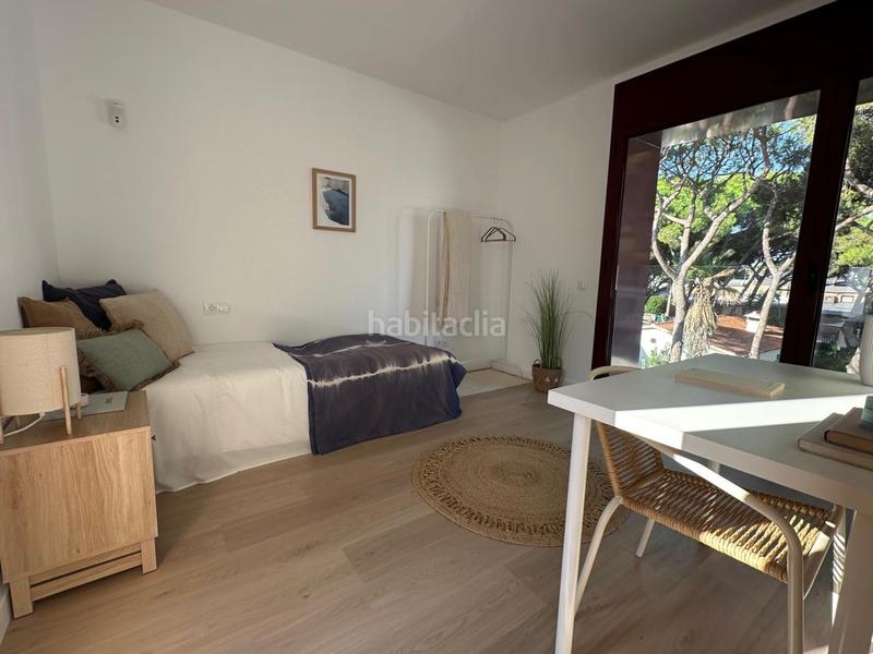 Foto c6fb9810-4f83-4e9e-8745-f46cce314f4a. Casa a La Pineda Castelldefels