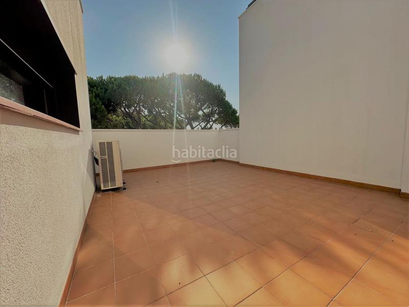 Foto 76d4367a-80a7-4d2b-9b60-7cad43736ad2. Casa in La Pineda Castelldefels